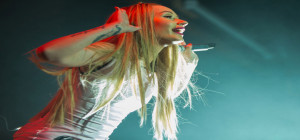 Rap and pop rising star Iggy Azalea performing at her sold out show at the Observatory in Santa Ana on Wednesday night.//ADDITIONAL INFORMATION:  iggyazalea.0515 CREDIT: PHILIP COSORES, Contributing Photographer, Iggy Azalea May 14 2014 at The Observatory in Santa Ana.